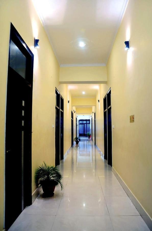 Taraji Resort Ayodhya Exterior photo