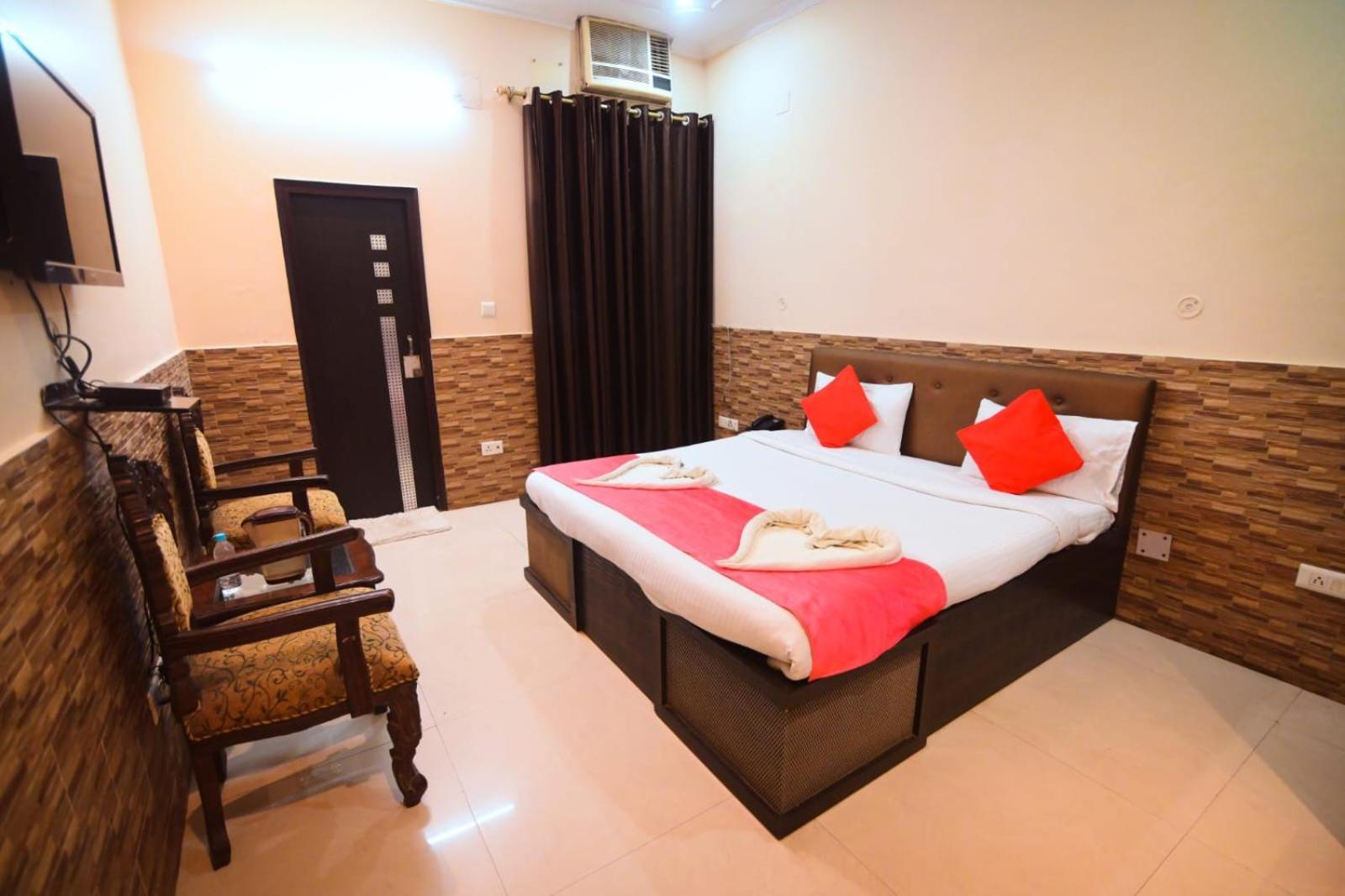 Taraji Resort Ayodhya Exterior photo